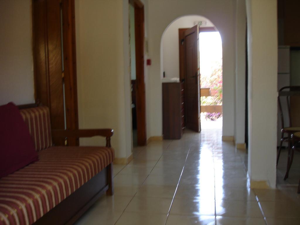 Paschos Rooms Sívota Eksteriør billede