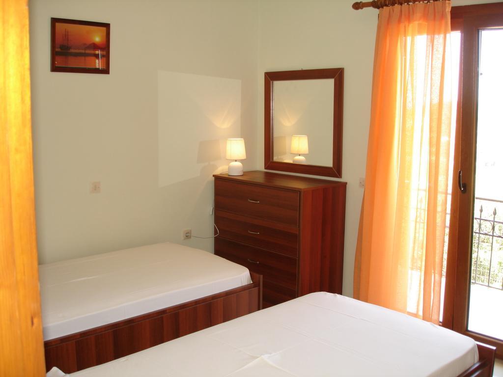Paschos Rooms Sívota Eksteriør billede